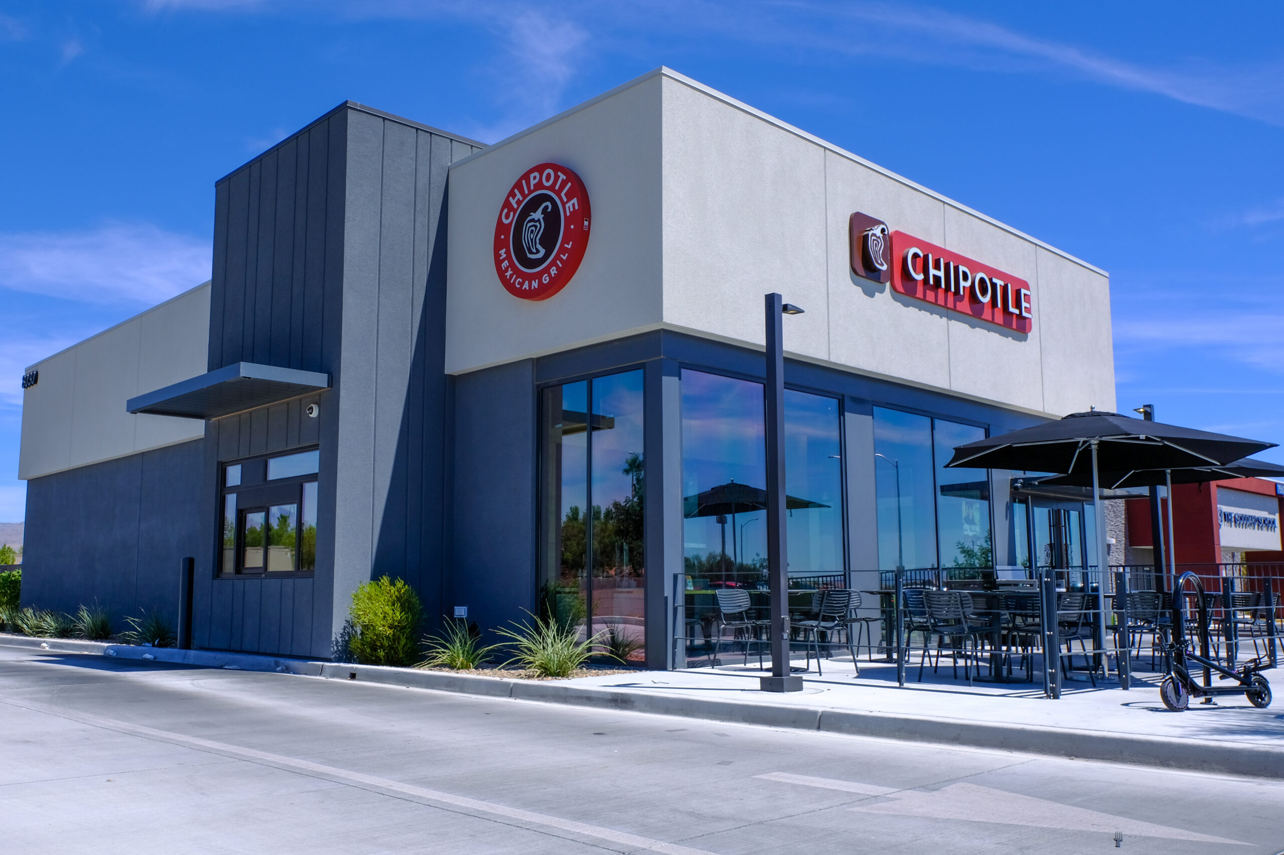 Chipotle — 8030 N Buffalo Dr