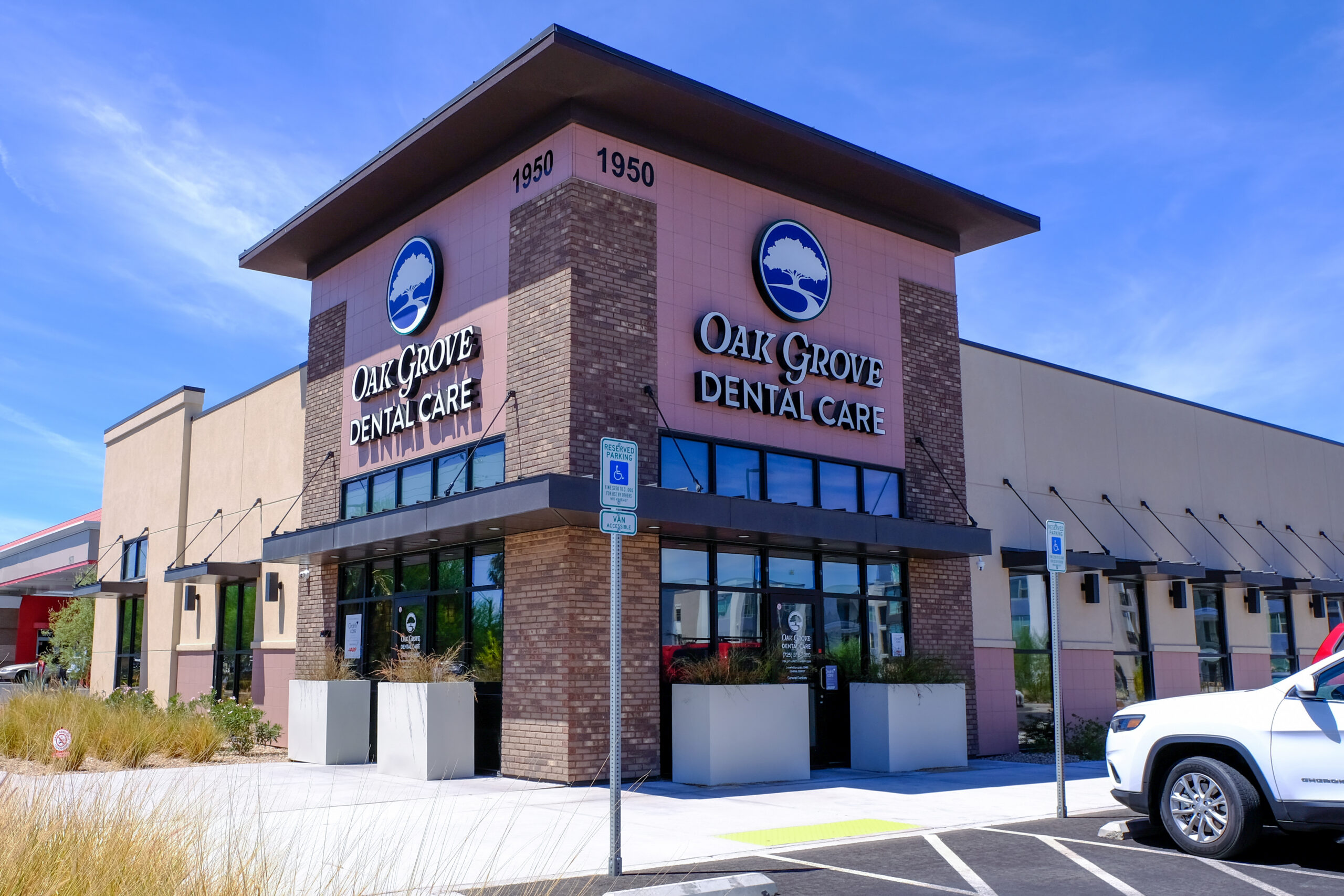 Oak Grove Dental —1950 W Craig Rd